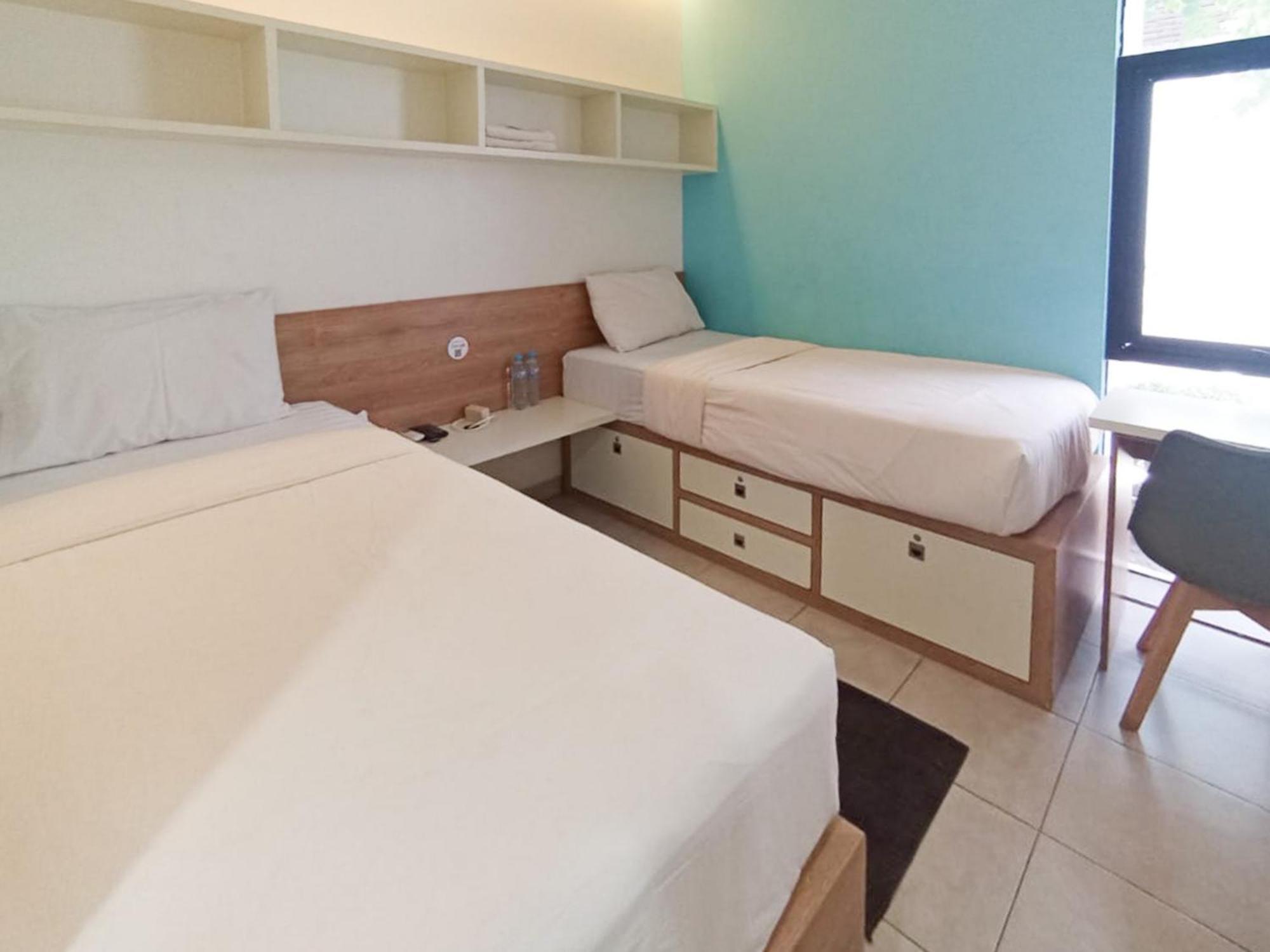 Ofo Kost Premium Kampung Inggris Pare Syariah Mitra Reddoorz Hotel Buitenkant foto