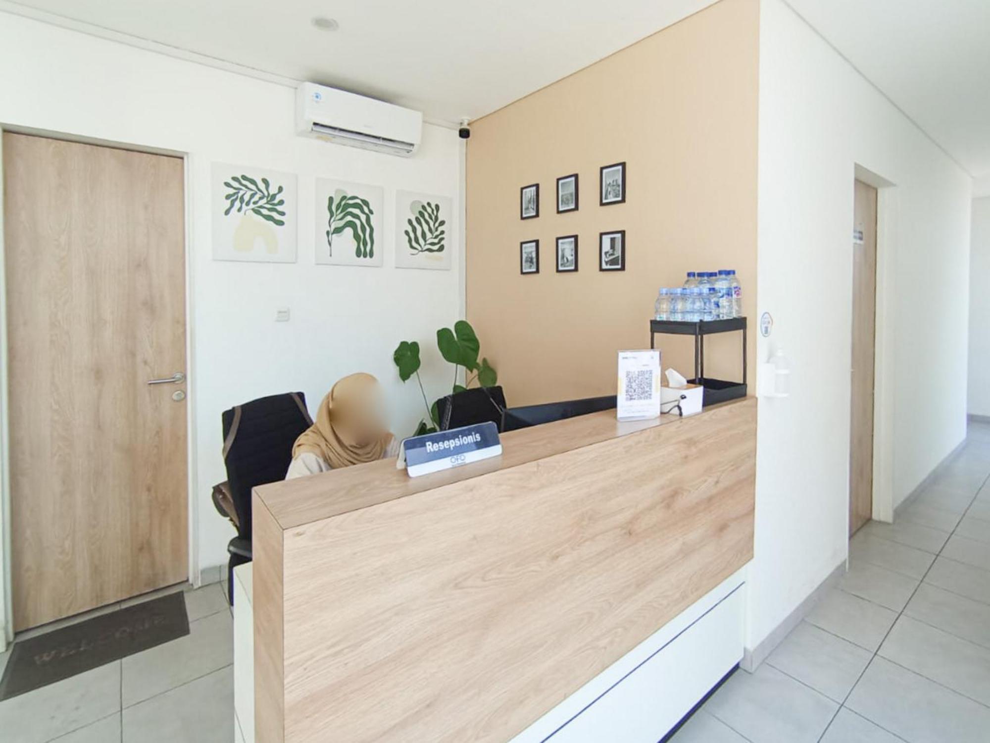 Ofo Kost Premium Kampung Inggris Pare Syariah Mitra Reddoorz Hotel Buitenkant foto