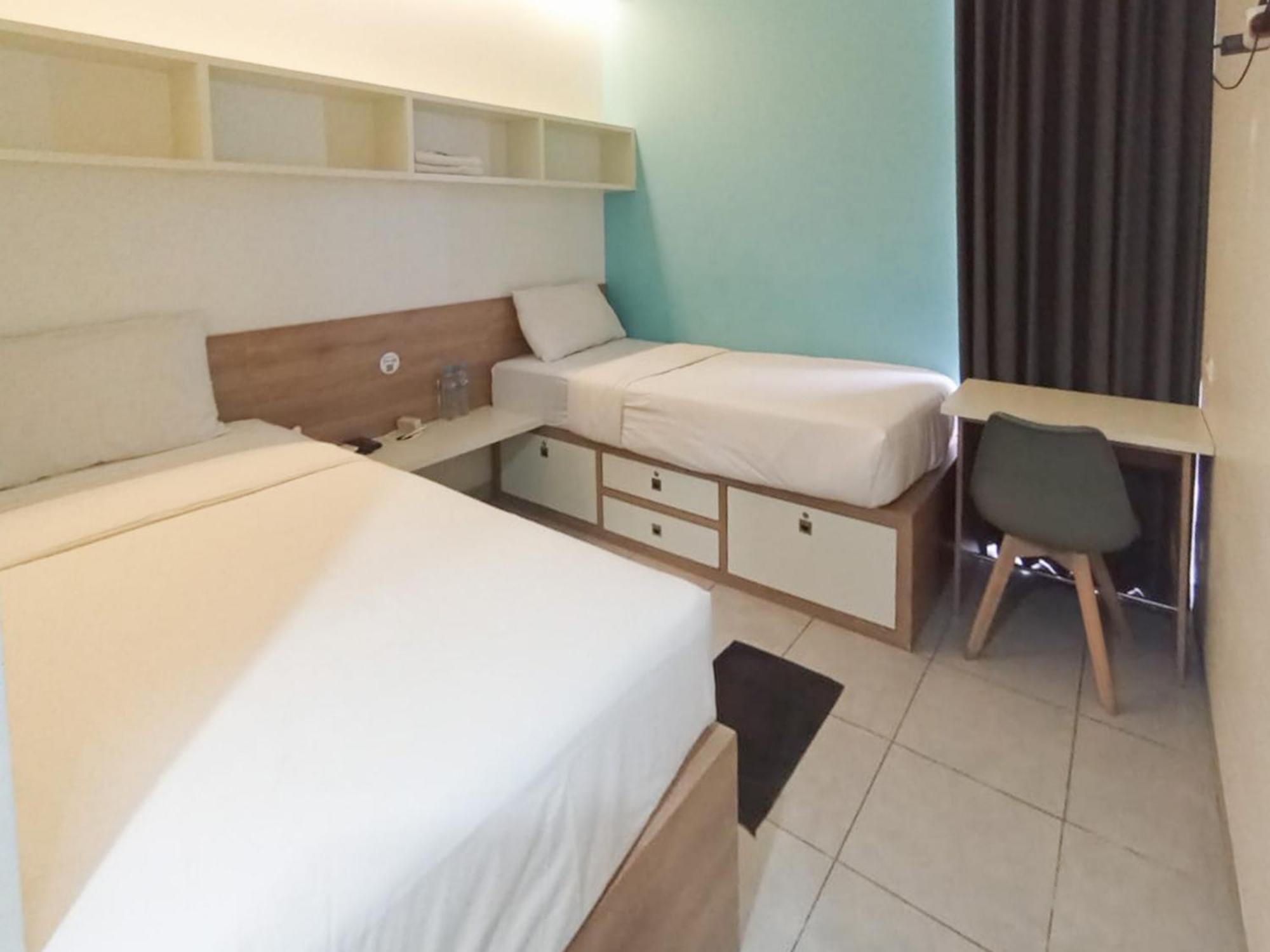 Ofo Kost Premium Kampung Inggris Pare Syariah Mitra Reddoorz Hotel Buitenkant foto